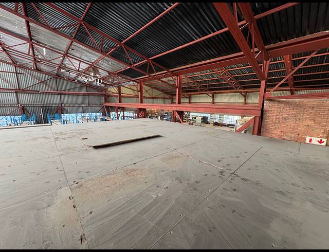3,000M² WAREHOUSE FOR SALE IN LEA GLEN